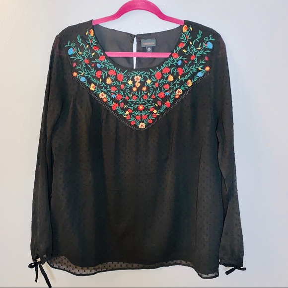 torrid Tops - Torrid black top with embroidery